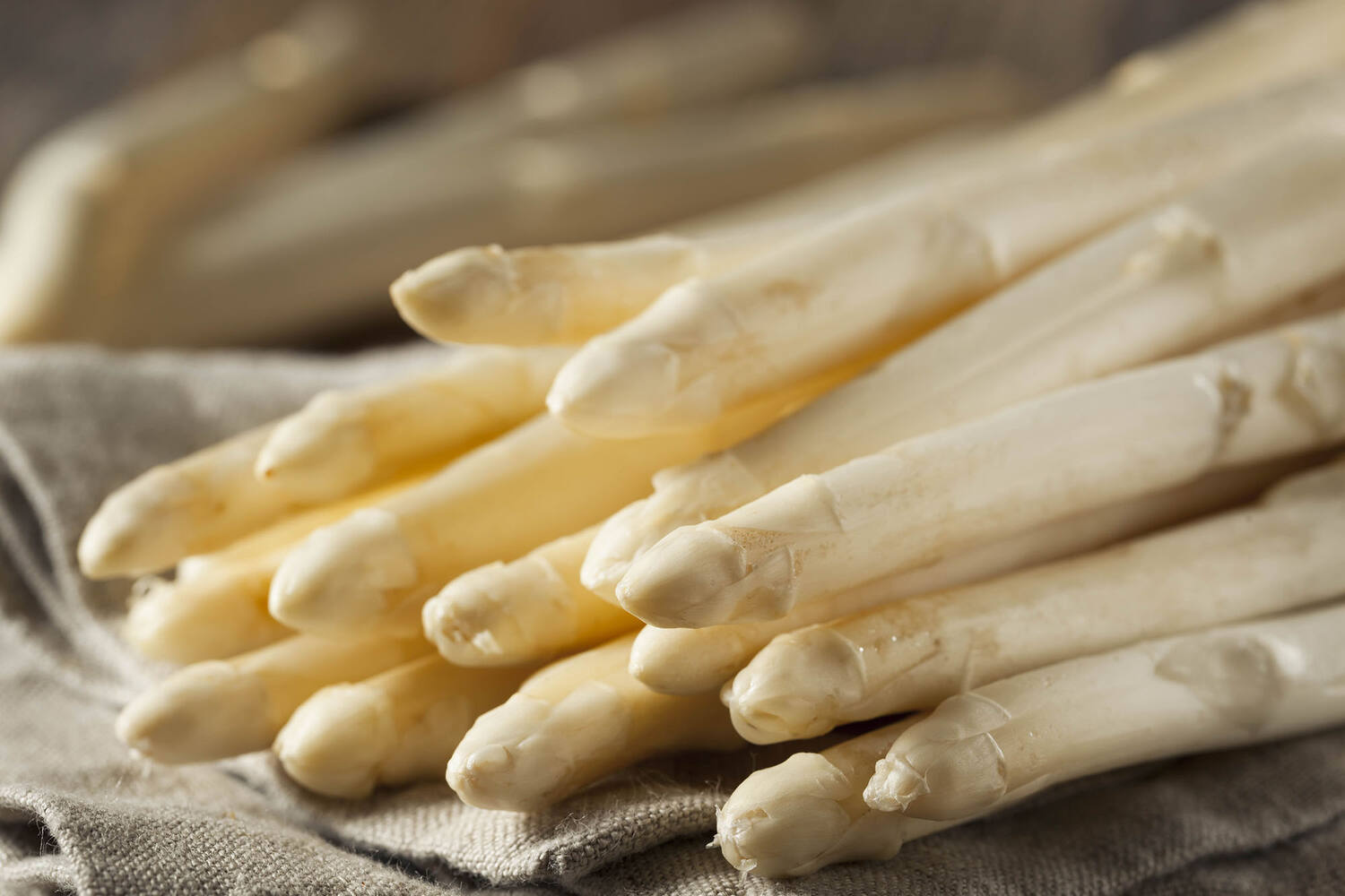 Asperges Hollands geschild kist 3,5 kilogram 2